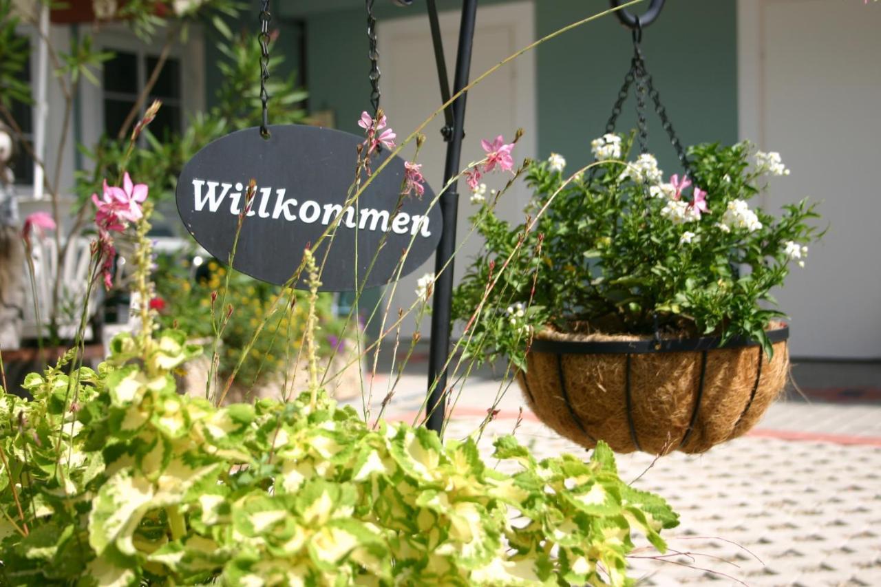 Hotel Altneudoerflerhof Bad Radkersburg Bagian luar foto