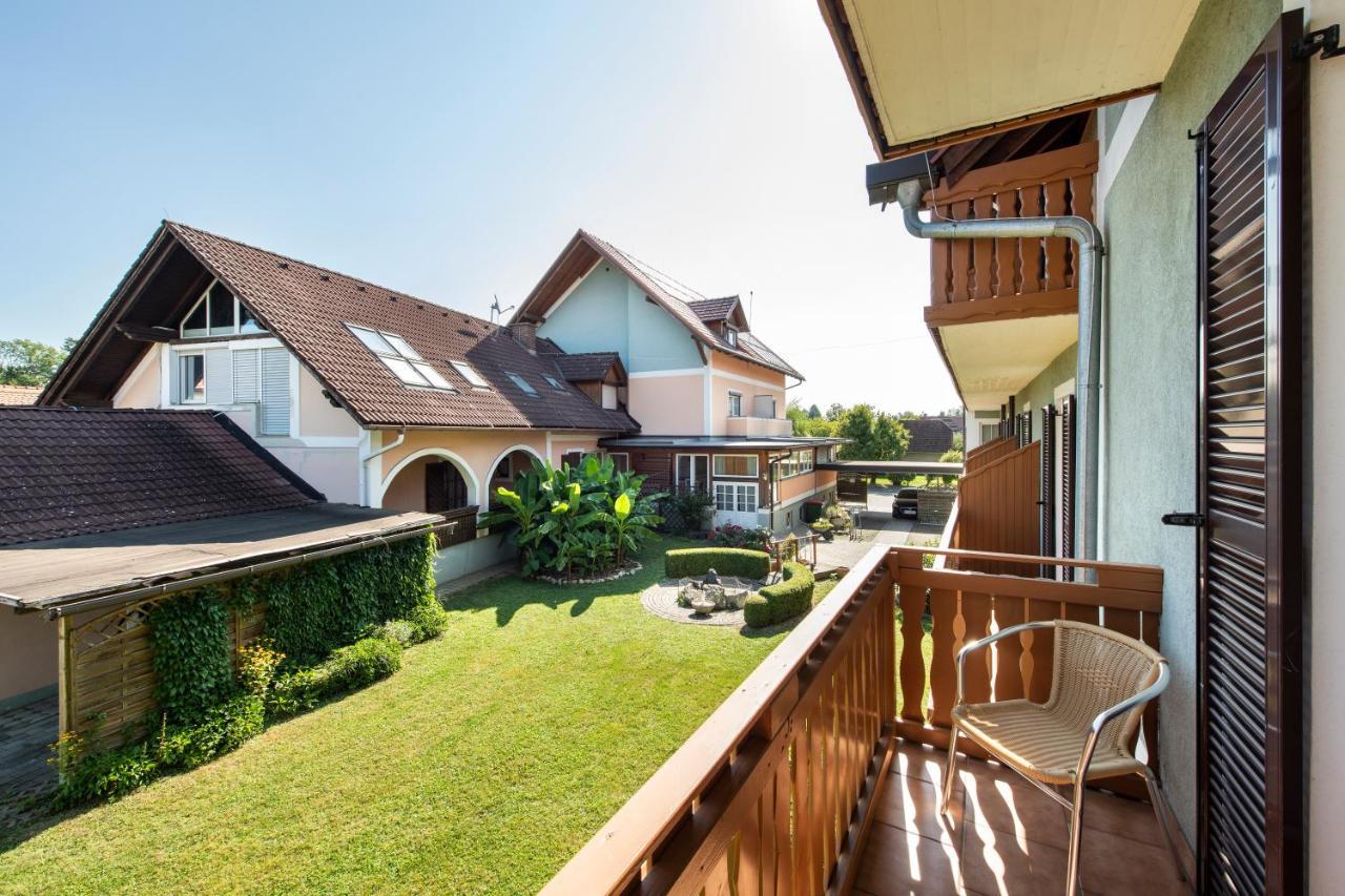 Hotel Altneudoerflerhof Bad Radkersburg Bagian luar foto