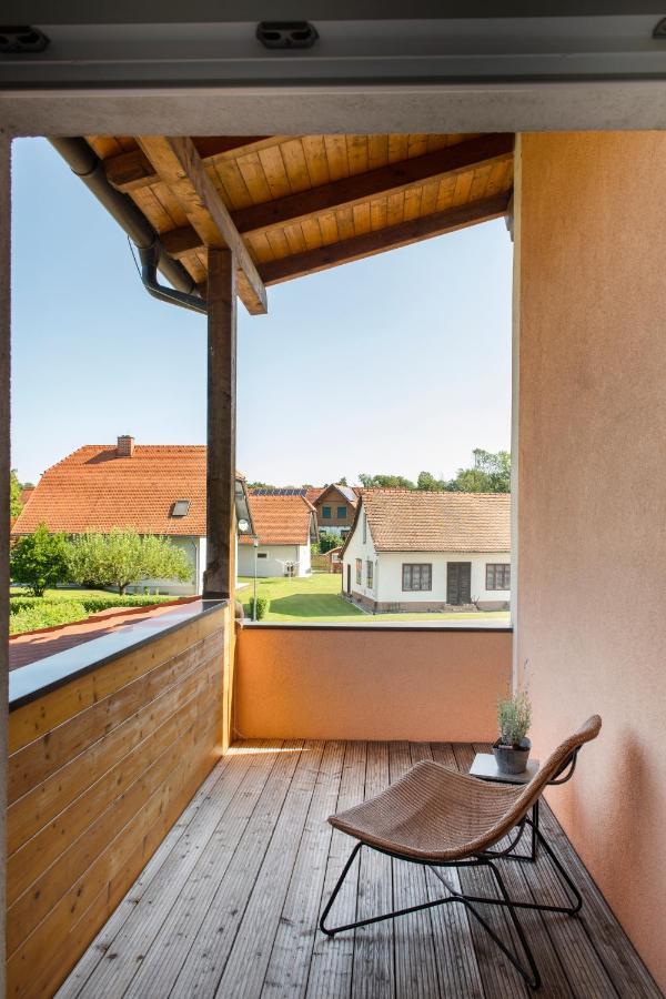 Hotel Altneudoerflerhof Bad Radkersburg Bagian luar foto