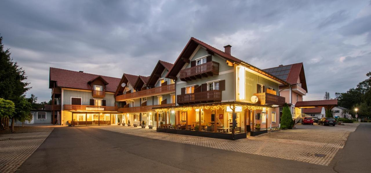 Hotel Altneudoerflerhof Bad Radkersburg Bagian luar foto
