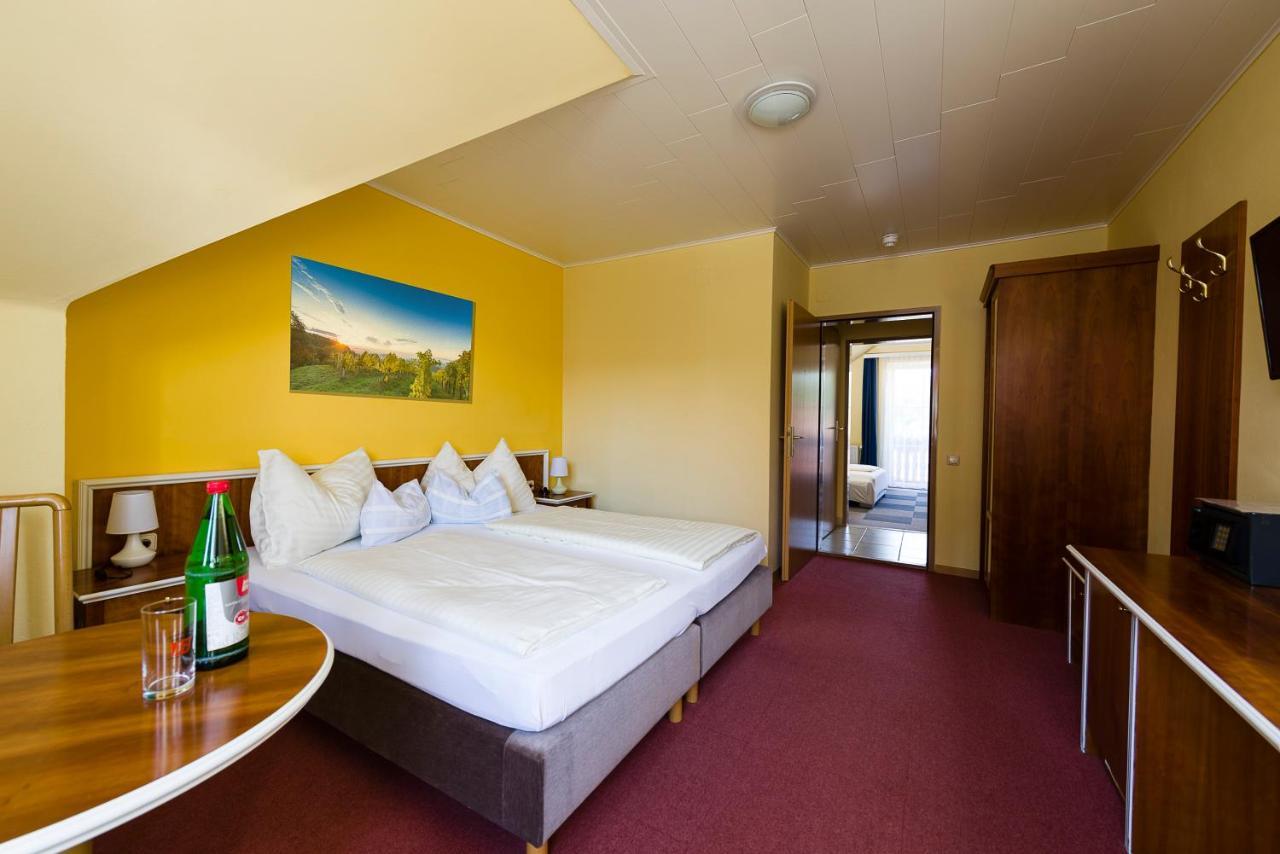 Hotel Altneudoerflerhof Bad Radkersburg Bagian luar foto