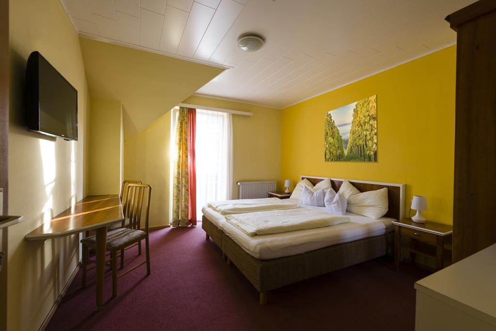 Hotel Altneudoerflerhof Bad Radkersburg Bagian luar foto