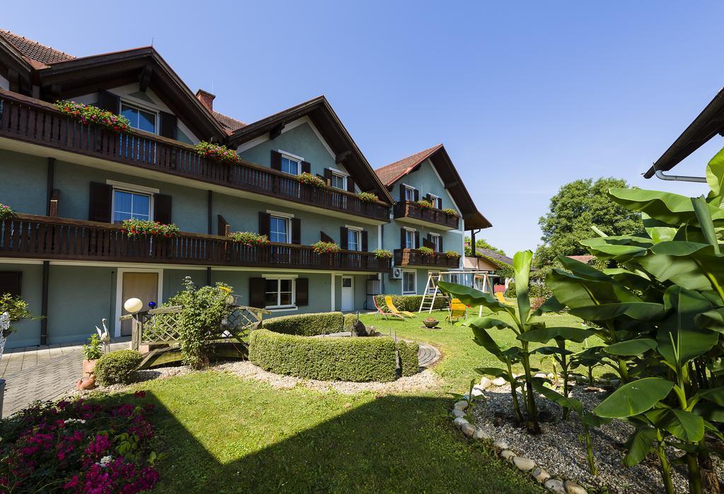 Hotel Altneudoerflerhof Bad Radkersburg Bagian luar foto